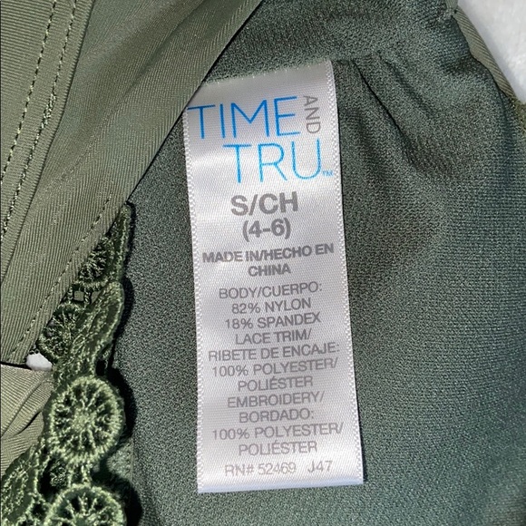 Swimsuit top - Picture 3 of 3